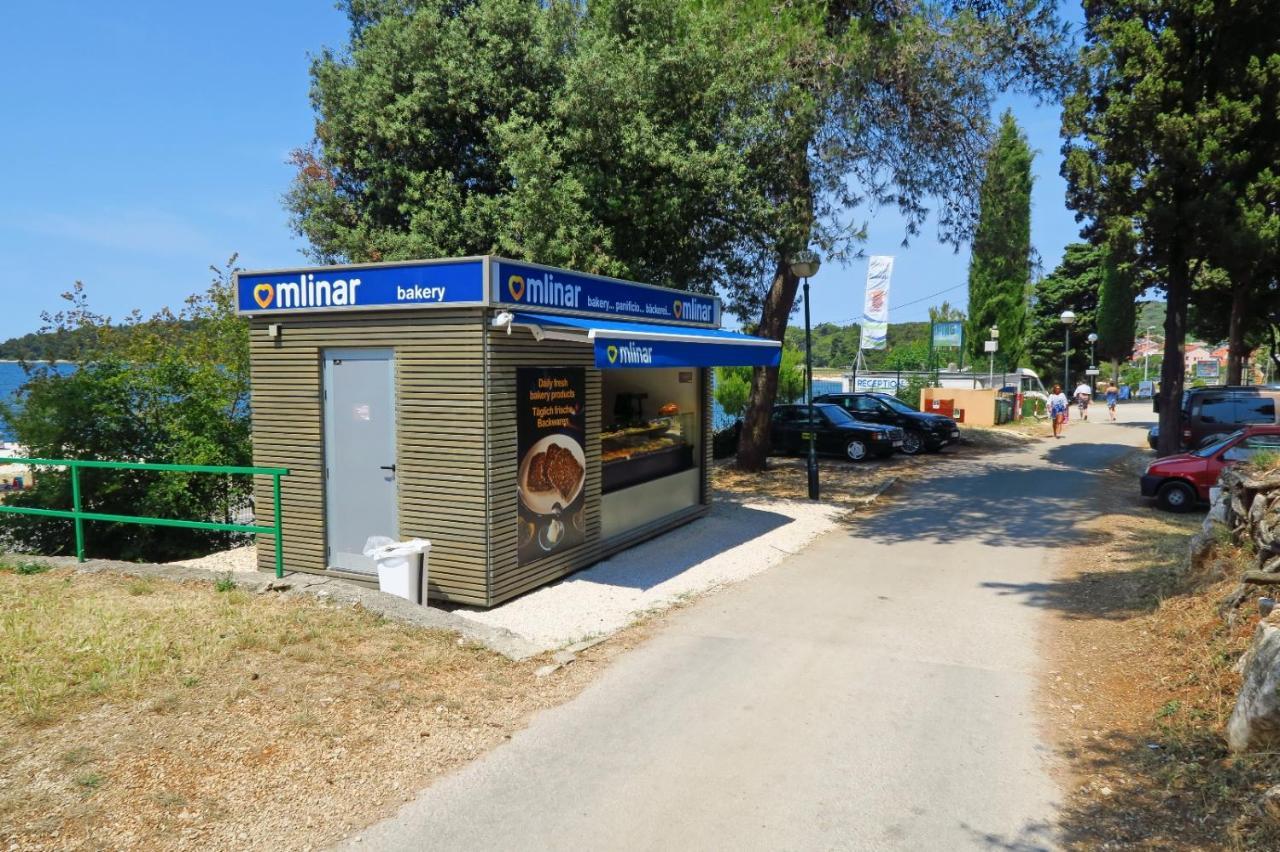 Porton Mobile Home 罗维尼 外观 照片